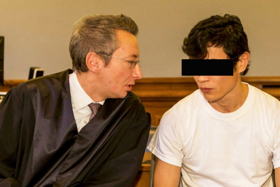 Soll wegen Doppelmordes lebenslang hinter Gitter: Stückel-Killer Dovchin D., hier mit seinem Verteidiger Stefan Wirth, der auf Totschlag plädierte.