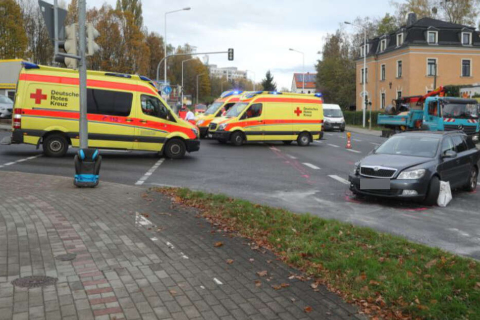 Die Rettungskräfte waren schnell vor Ort um sich um die verletzten Personen zu kümmern.