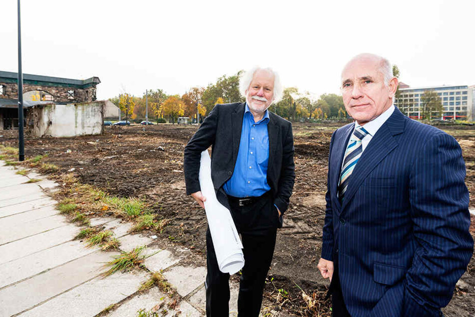 2013 kaufte Reinhard Saal (r.) das Gelände. Damals noch sein Chefplaner: Gottfried Schaaf.