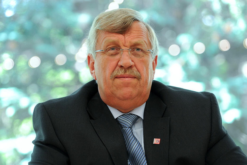 Regierungspräsident Walter Lübcke (†65, CDU) wurde auf seiner Terrasse mit einem Kopfschuss regelrecht hingerichtet.