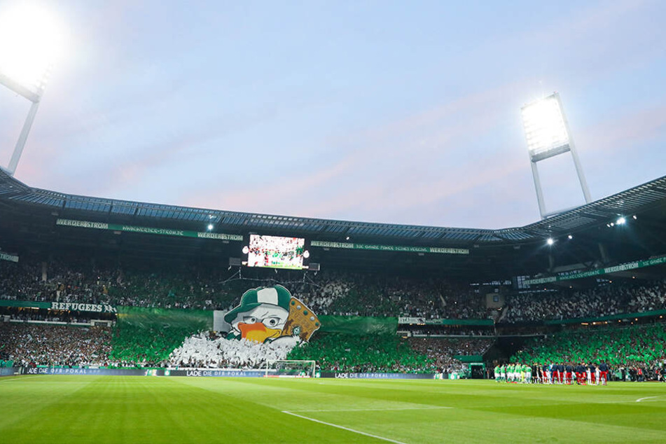 Eine Security-Firma die im Bremer Weserstadion angestellt war, hatte wohl Mitarbeiter mit Kontakt in die Islamisten-Szene.