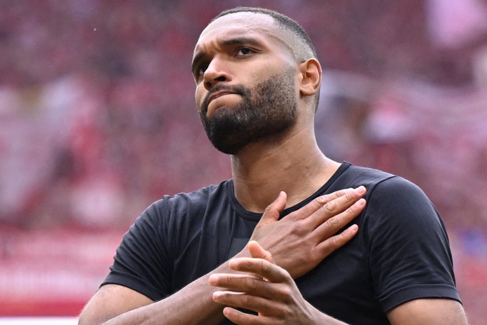 Bayern-Neuzugang Jonathan Tah (29) wird gleich zum Start der Club-WM für die Münchner in der Rolle des Abwehrchefs auftreten.