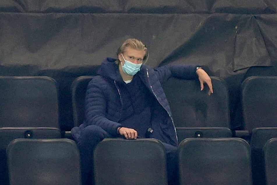 Zuletzt fristete Erling Haaland (20) ein eher unglückliches Dasein auf der Tribüne. Am Donnerstag gehört er aber wohl zum Kader von Borussia Dortmund.