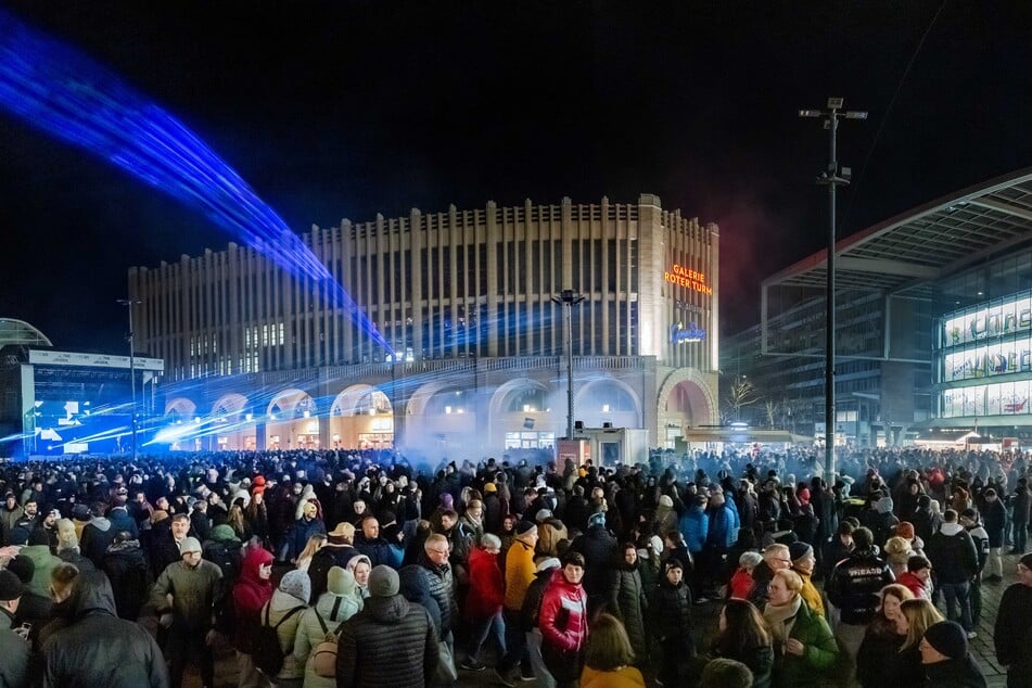 Die Innenstadt war am Samstagabend rammelvoll.