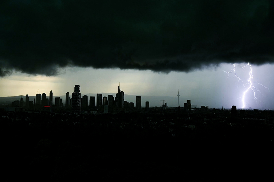 Ein schweres Gewitter entlud sich Ende Juni über Frankfurt am Main.
