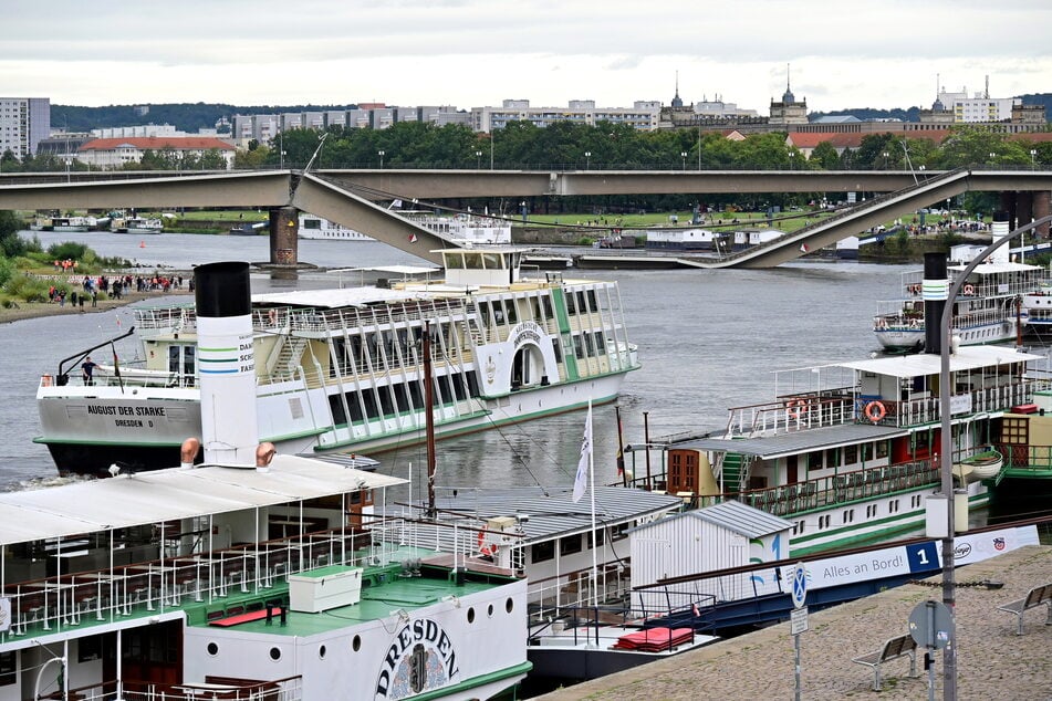 Trotz Brücken-Blockade fahren die Schiffe der Weißen Flotte weiter.