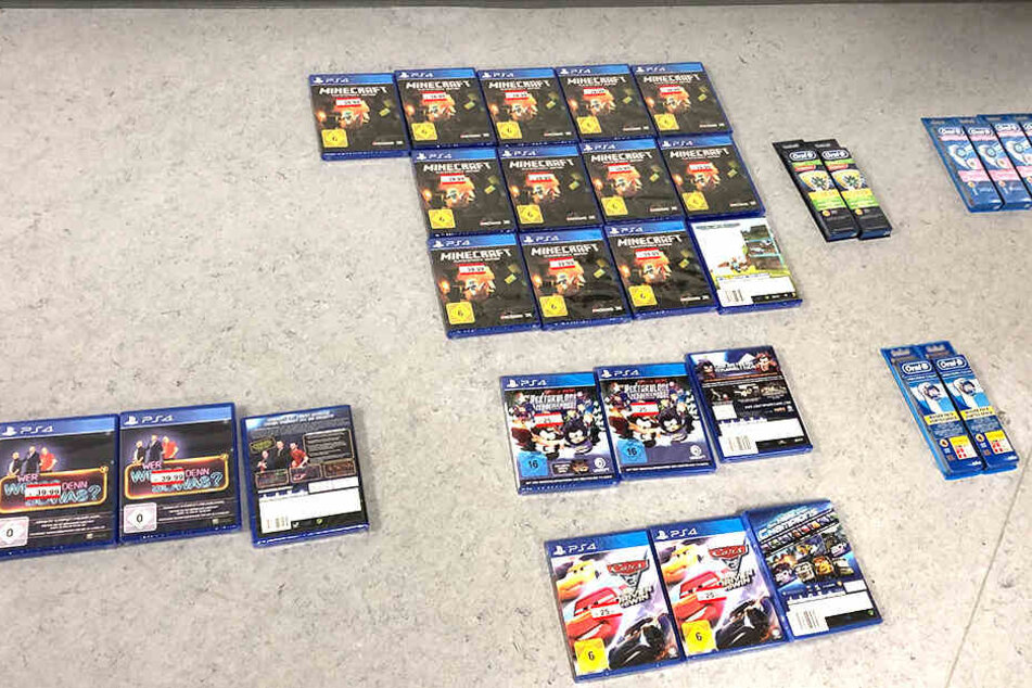 Videospiele für die PS4 ließen die Herren mitgehen.