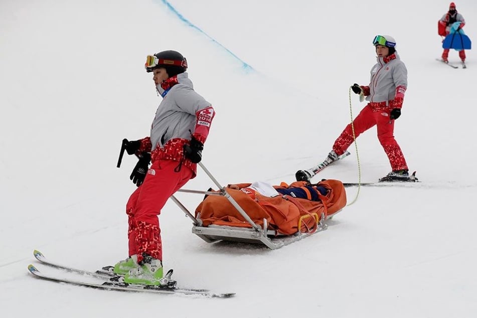 Rettungskräfte eilten an die Unfallstelle.