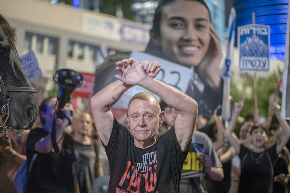 Regelmäßig gehen Israelis auf die Straße, um die Freilassung der Geiseln zu fordern.