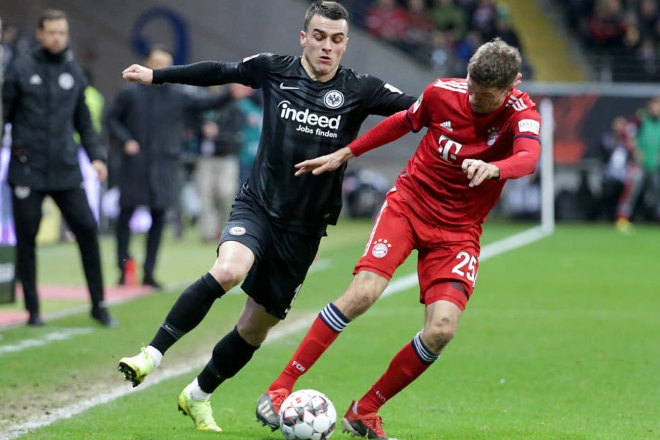 Die geballte Offensivkraft der Eintracht um Filip Kostic (Li.) und Co. kam gegen die Bayern selten voll zur Entfaltung.