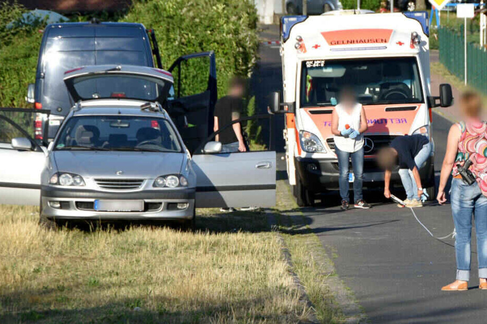 Das Foto zeigt das Auto des mutmaßlichen Täters am Montag in Biebergemünd.