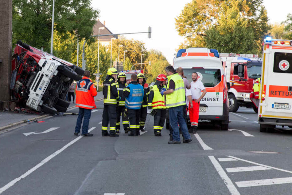 In Coburg ist ein Feuerwehrmann bei einem tragischen Unfall ums Leben gekommen.