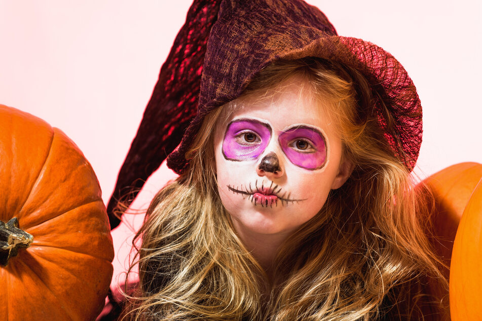 Kinderschminken und Kürbisse schnitzen bringen Euch im Paunsdorf-Center in Halloween-Stimmung. (Symbolbild)
