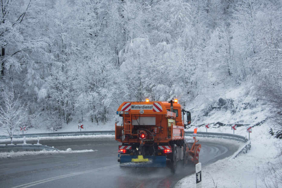 In Lauenstein in Sachsen zeigt sich der Winter von seiner schönen Seite.