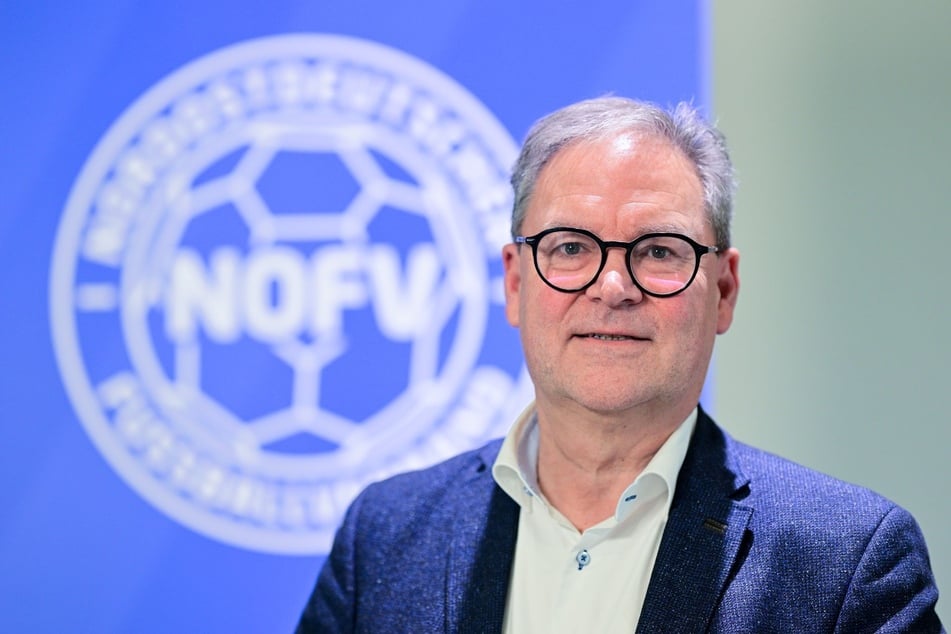Präsident Hermann Winkler (63) und der NOFV ziehen die Daumenschrauben für ihre Vereine deutlich an.