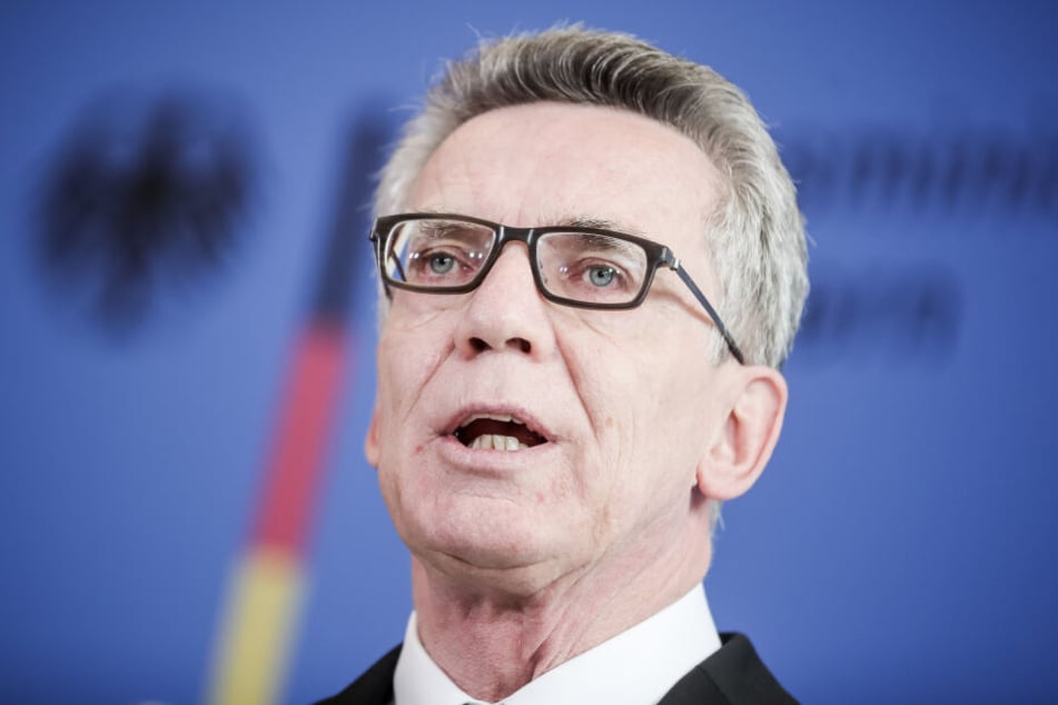 Thomas de Maizière (CDU) teilt in seinem neuen Buch gegen die Kommunalpolitiker aus.