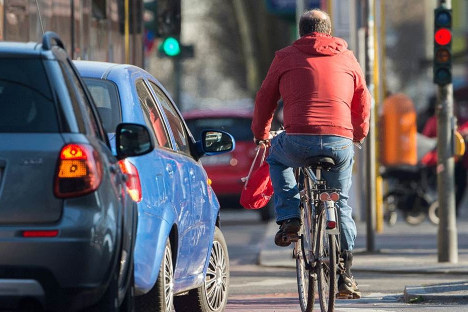 Radfahrer sollen in Berlin bald gegenüber Autofahrern bevorzugt werden.