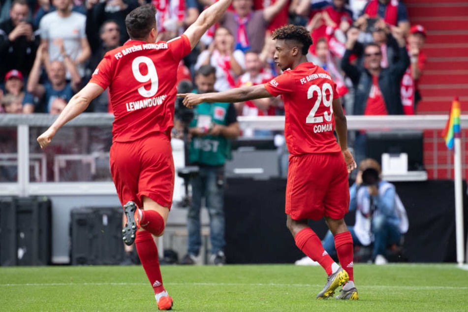Kingsley Coman (r.) konnte für den FC Bayern München früh die Führung erzielen.