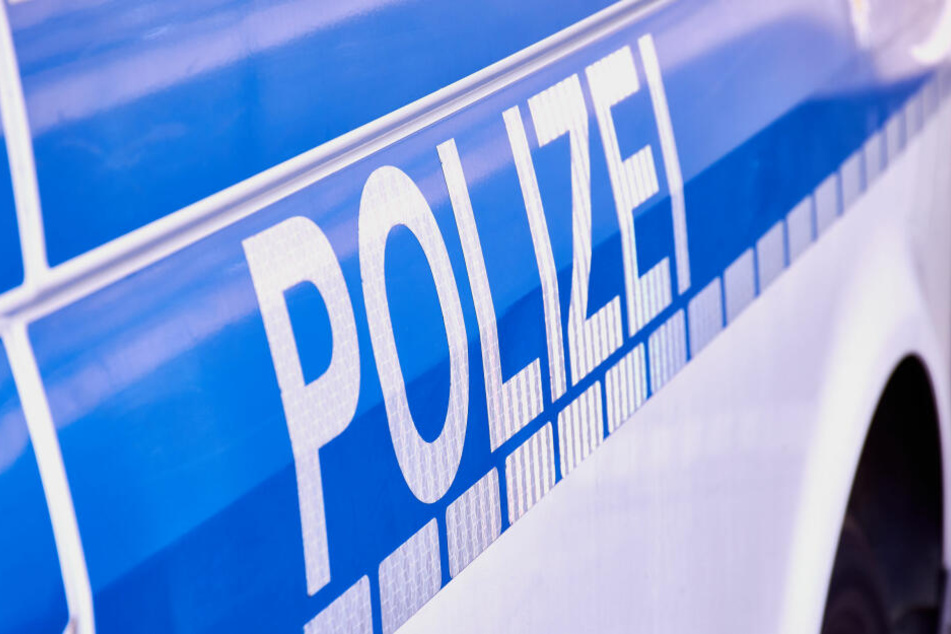 Die Polizei stellte fest, dass die Fahrerin unter dem Einfluss von Drogen stand und keinen Führerschein hat. (Symbolbild)