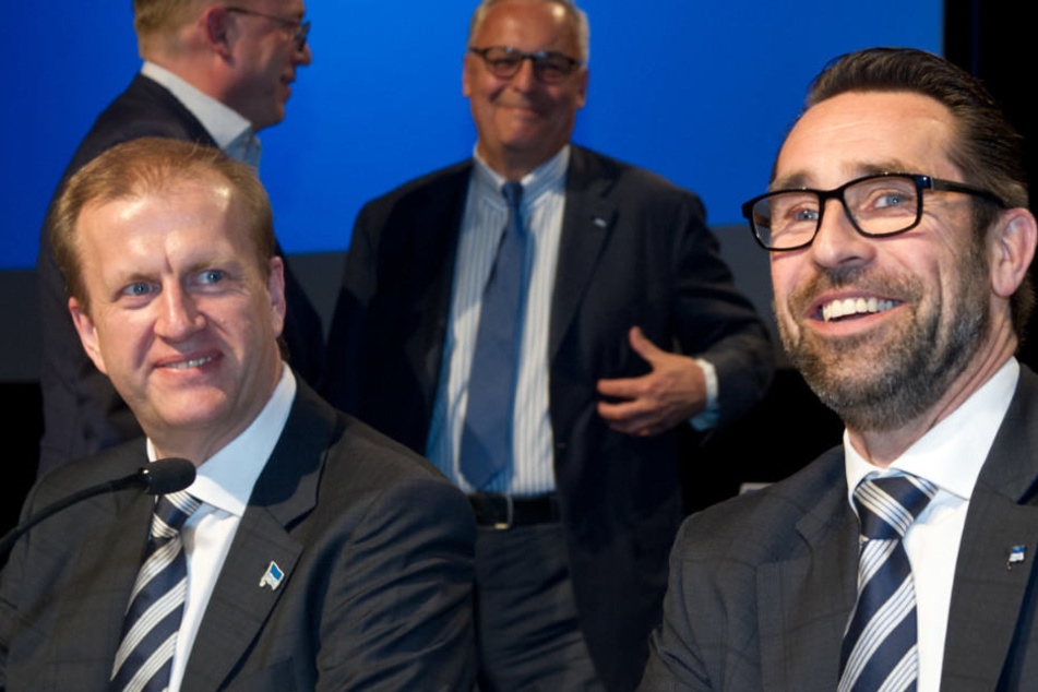 Herthas Finanz-Chef Ingo Schiller und Manager Michael Preetz bei der Mitgliederversammlung.