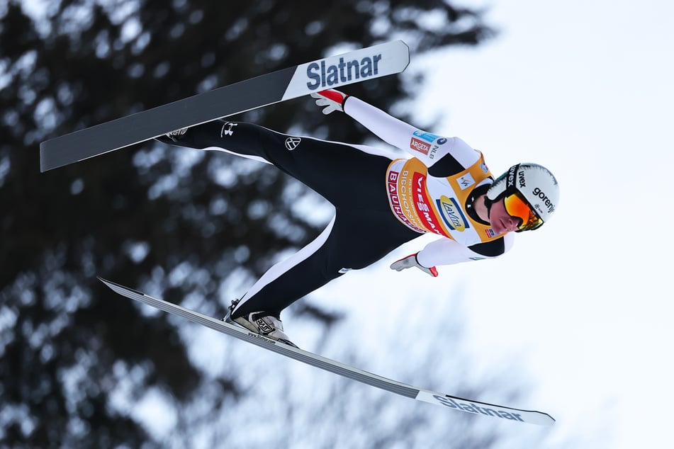 Domen Prevc (26) gewinnt auch die Qualifikation von Bischofshofen ohne Probleme.