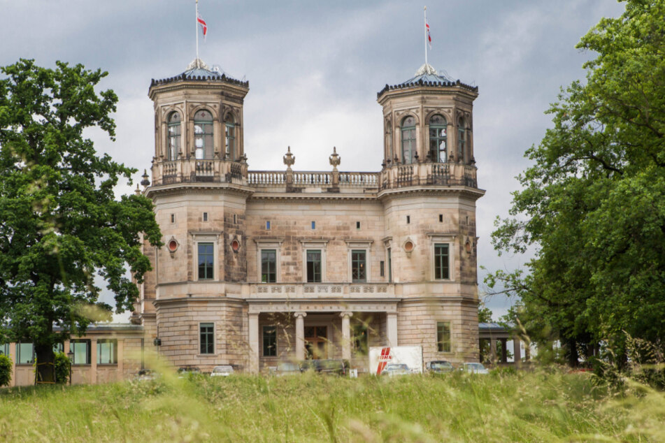 Das Lingnerschloss - auch mit grauen Wolken hübsch anzusehen.