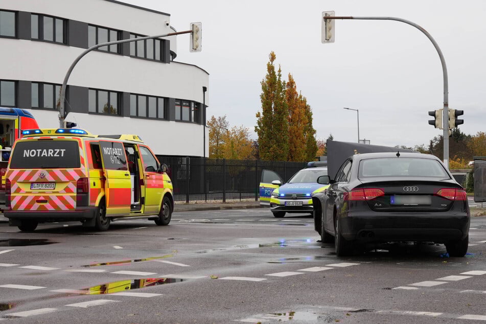 Die Kreuzung wurde voll gesperrt.