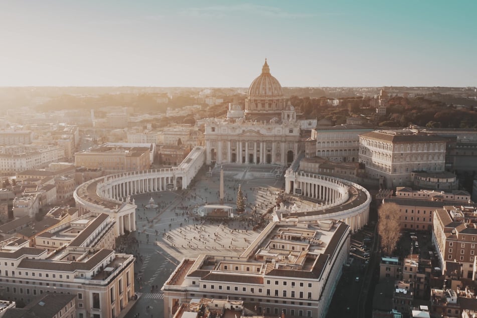 Der Vatikan ist von einer faszinierenden Geschichte und wunderschöner Architektur geprägt.