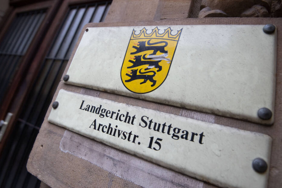 Der Prozess wird vor dem Landgericht Stuttgart geführt.