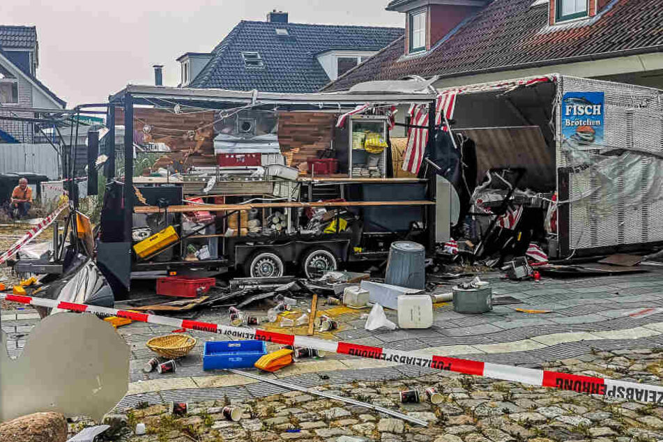 Die Polizei hat den betroffenen Bereich abgesperrt.