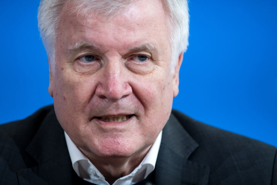 Horst Seehofer hatte einen Schreckmoment zu überstehen.