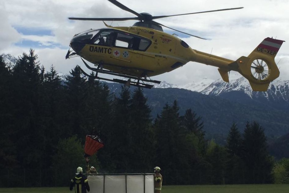 Drei Hubschrauber und mehrere Feuerwehren waren nötig, um den Waldbrand zu löschen.