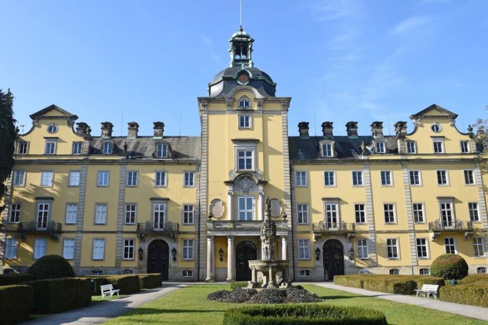 Unter anderem das Schloss Bückeburg, ...