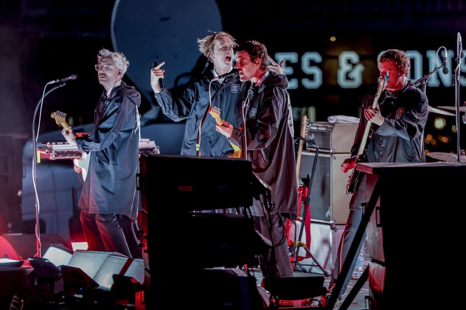Kraftklub spielten am Mittwoch beim Reeperbahn-Festival zusammen mit Bill Kaulitz ein spontanes Konzert.