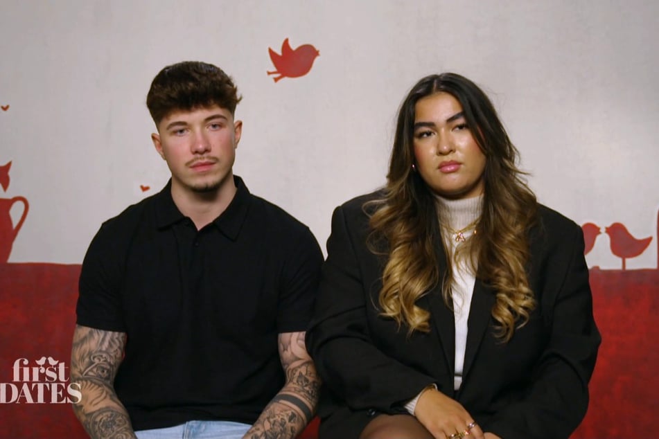 First Dates: Als Lucas seine Haltung zu diesem Thema erklärt, ist Annas Eindruck eindeutig: "Small dick energy"