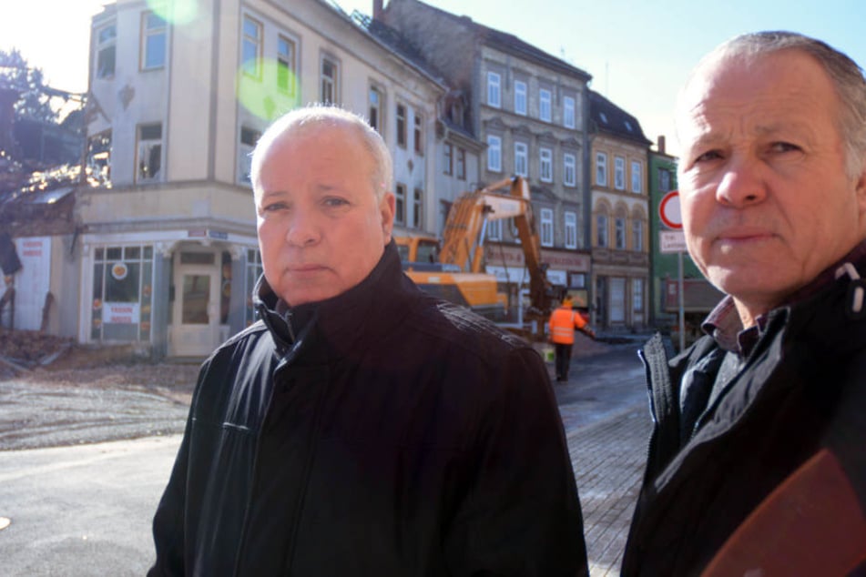 Mohammed (l.,58) und sein Bruder Boudjamaa Fouathia retteten die Menschen aus dem Inferno.