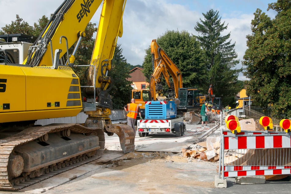 Seit der Vollsperrung der Brücke müssen sämtliche Verkehrsteilnehmer eine Umleitung in Kauf nehmen.