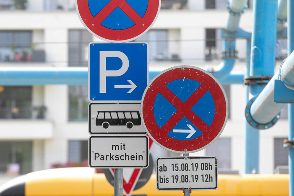 Die Schilder verraten es schon: Keine Chance für Busse am Zwingerteich.