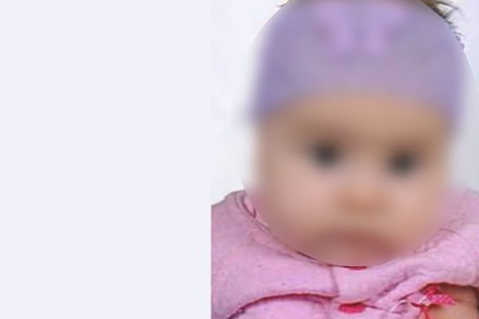 Mit diesem Foto fahndete die Polizei in Deutschland und den Niederlanden nach der kleinen Yasmina.