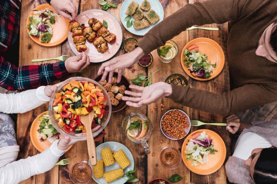 Auch in vielen anderen deutschen Städten finden Welcome Dinner statt. (Symbolbild)