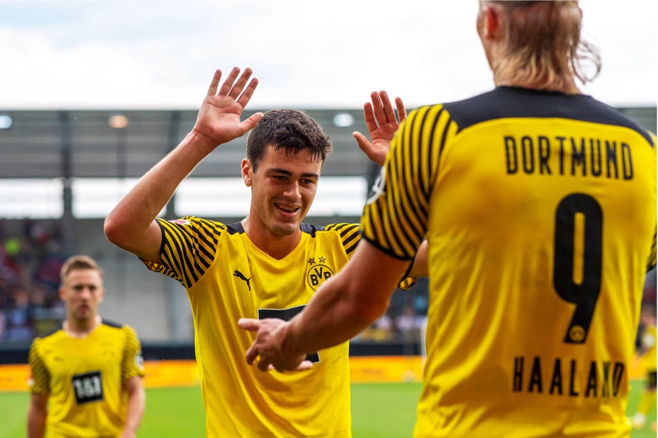 Bvb Generalprobe Gegluckt Auch Ex Chemnitzer Lennard Maloney Trifft Fur Borussia Dortmund Tag24