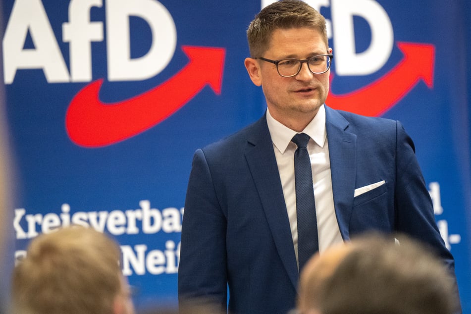 René Springer, Bundestagsmitglied und Vorsitzender der AfD Brandenburg, sieht in einer möglichen Zusammenarbeit mit den Linken kein Problem.
