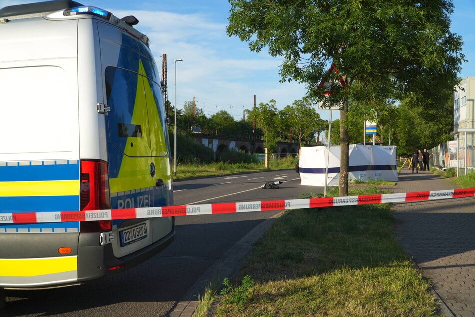 Die Polizei hat die Ermittlungen zum Unfallhergang aufgenommen.