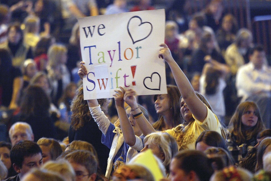 Swift is counting on the power of her fans to win against Scooter Braun. And there are a lot of "Swifties" backing her up. Featured: fans during Taylor's original Fearless Tour in 2010.