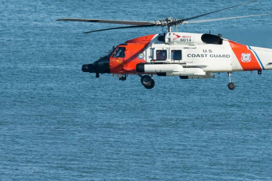 Three dead and 9 missing as boat overturns off the coast of California