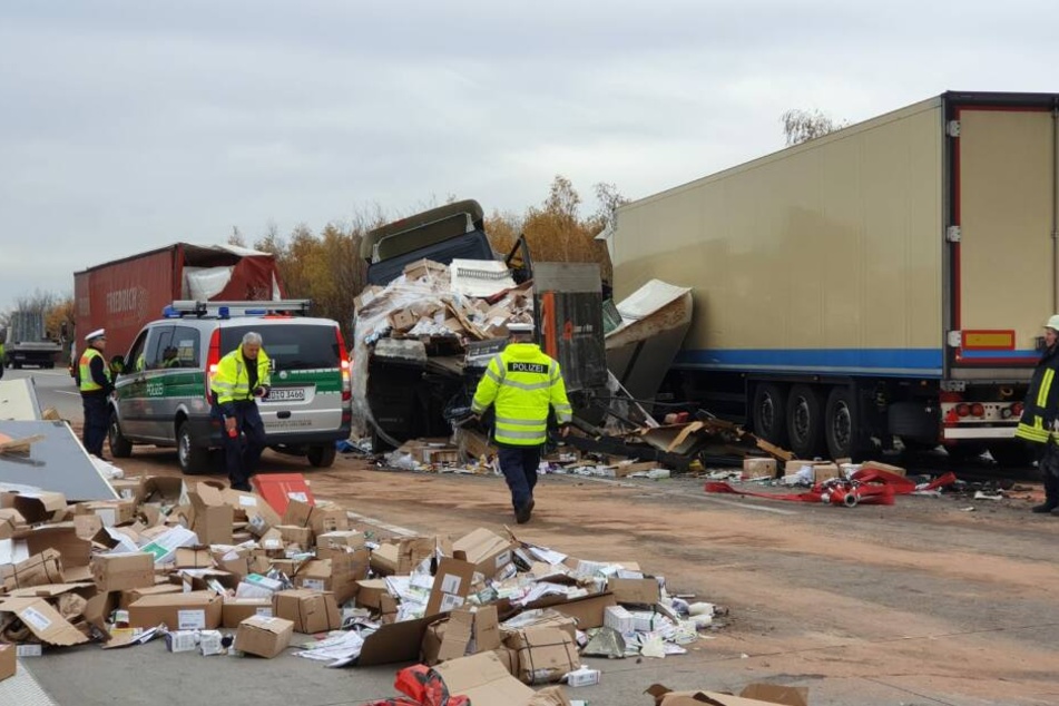 Mehrere Lkw waren auf der A9 ineinander geraten.