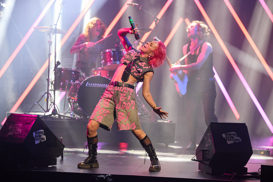 2024 ist die Musikerin Beth McCarthy im St. Pauli Theater im Rahmen des 19. Reeperbahn-Festivals aufgetreten.