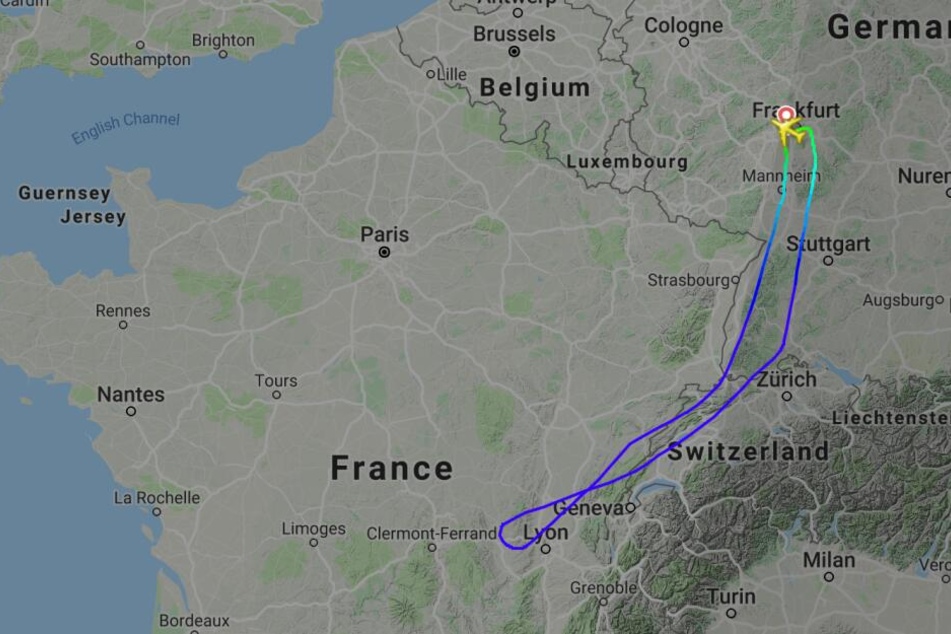 Über Frankreich machte die Maschine kehrt.