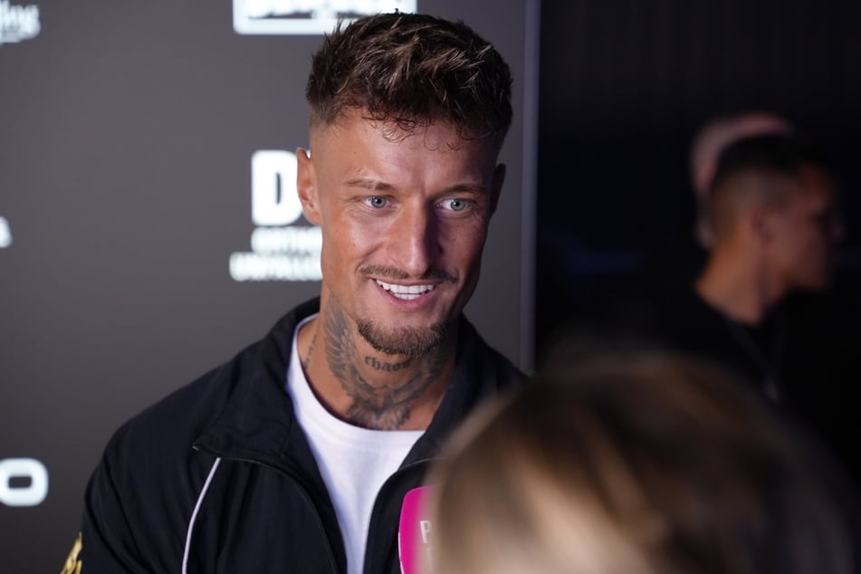 Laurenz Pesch (25) konnte bei "Fame Fighting" den Kampf für sich entscheiden. Seitdem gibt es auch Spekulationen, ob der Reality-Star inzwischen wieder eine neue Freundin hat.