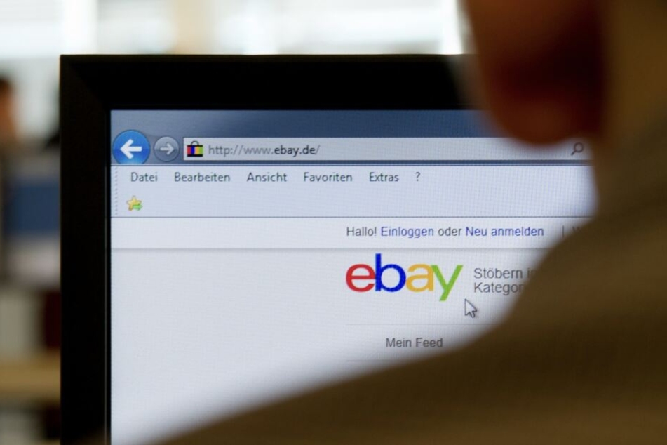 Der Mann war auf Ebay unterwegs, fand auf einmal seine eigenen Keyboards. (Symbolbild)